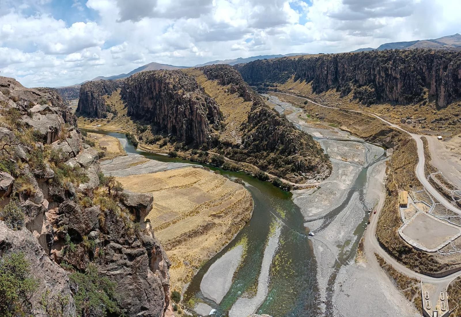tres cañones