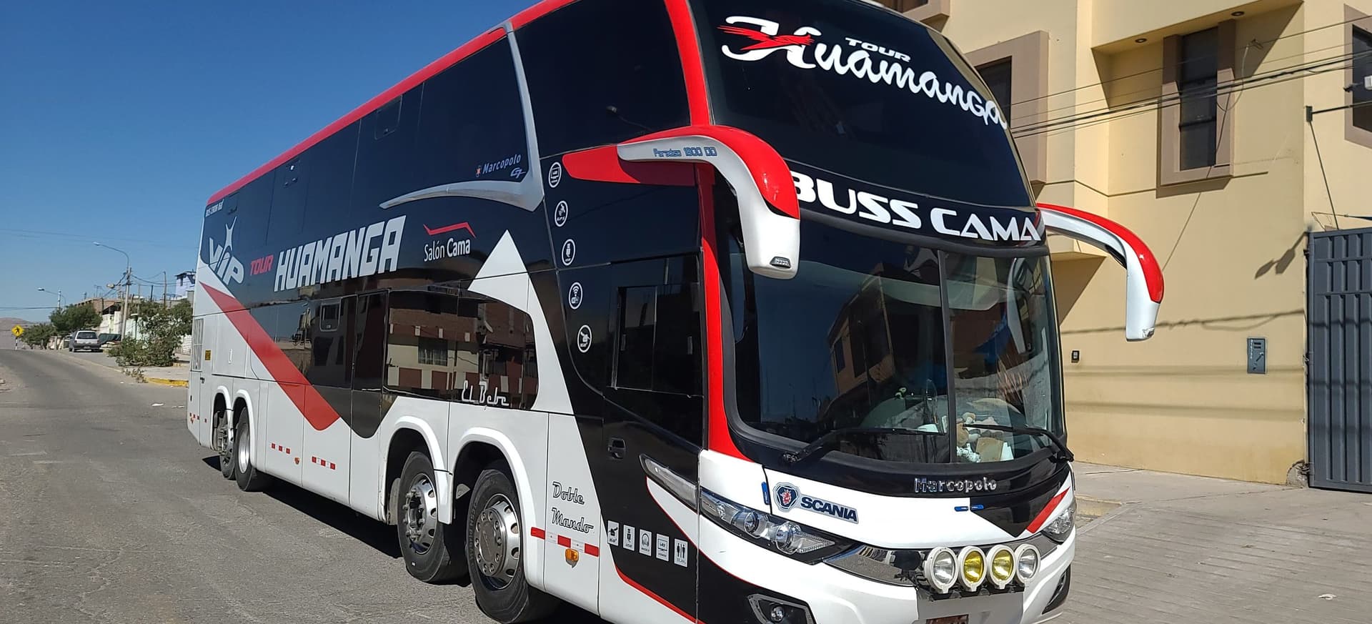 Tour Huamanga coach